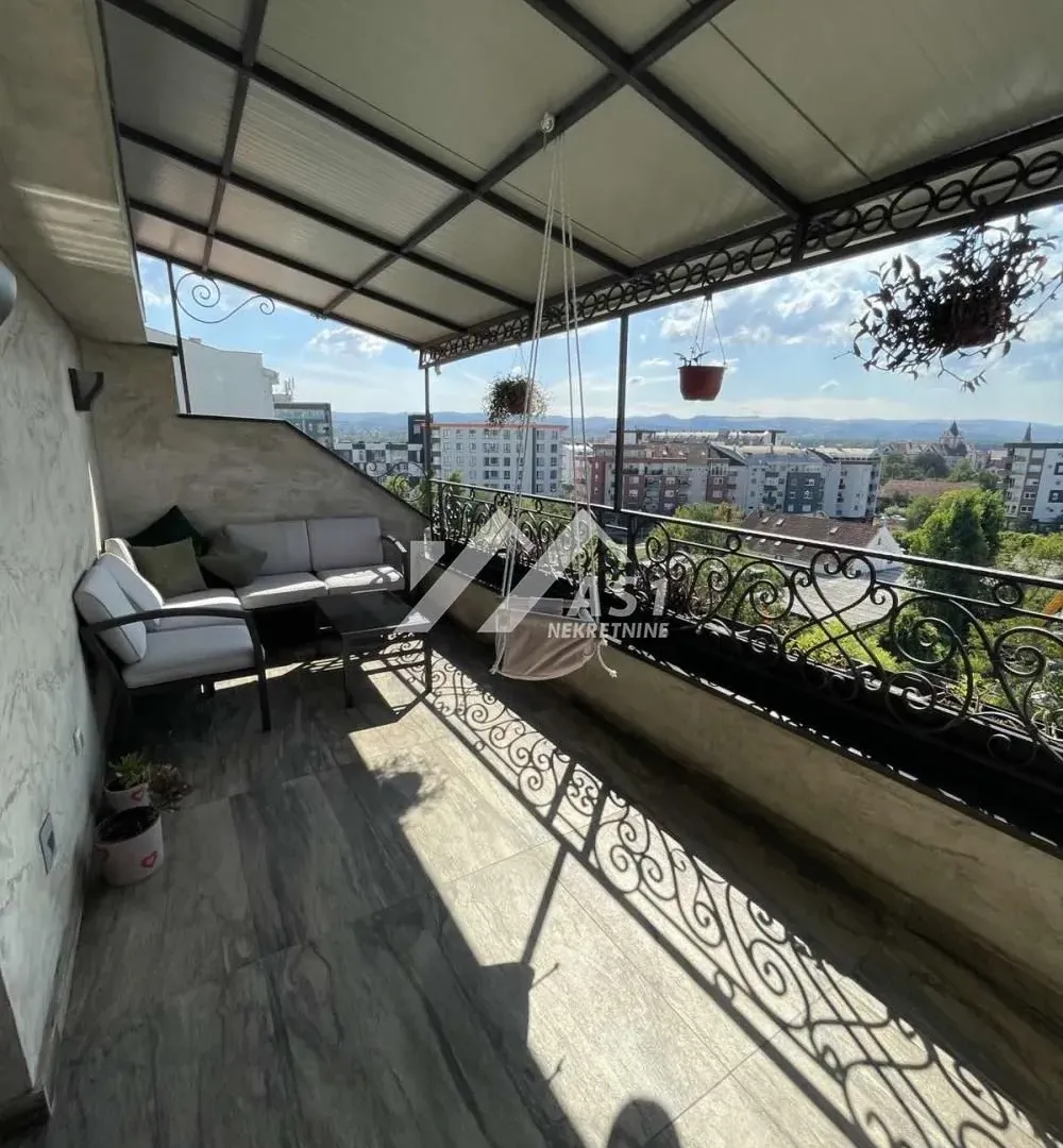 Prodaja, četvorosoban stan, 105m², Bulevar Evrope, Novi Sad Sve Podlokacije