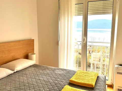 Prodaja, stan, 66m², Tivat, Crna Gora - image 2