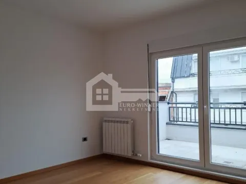 Prodaja, trosoban stan, 92m², Autokomanda, Voždovac Sve Podlokacije - image 9