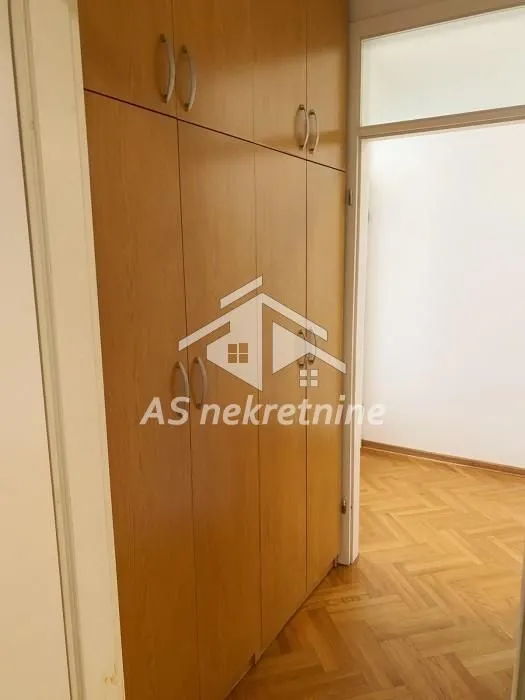 Rent, two bedroom apartment, 54m², Stari Grad, Beograd