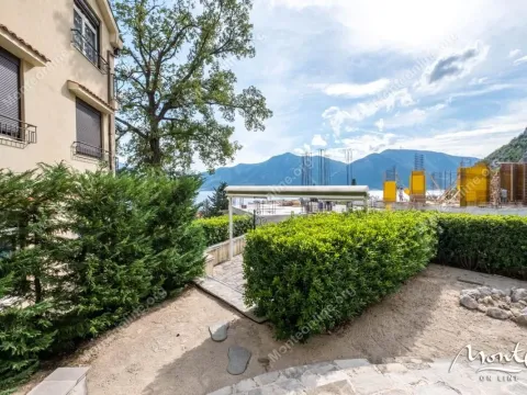 Prodaja, trosoban stan, 101m², Orahovac, Kotor - image 29