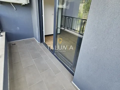 Sale, three bedroom apartment, 85m², Gorica C, Podgorica - image 11