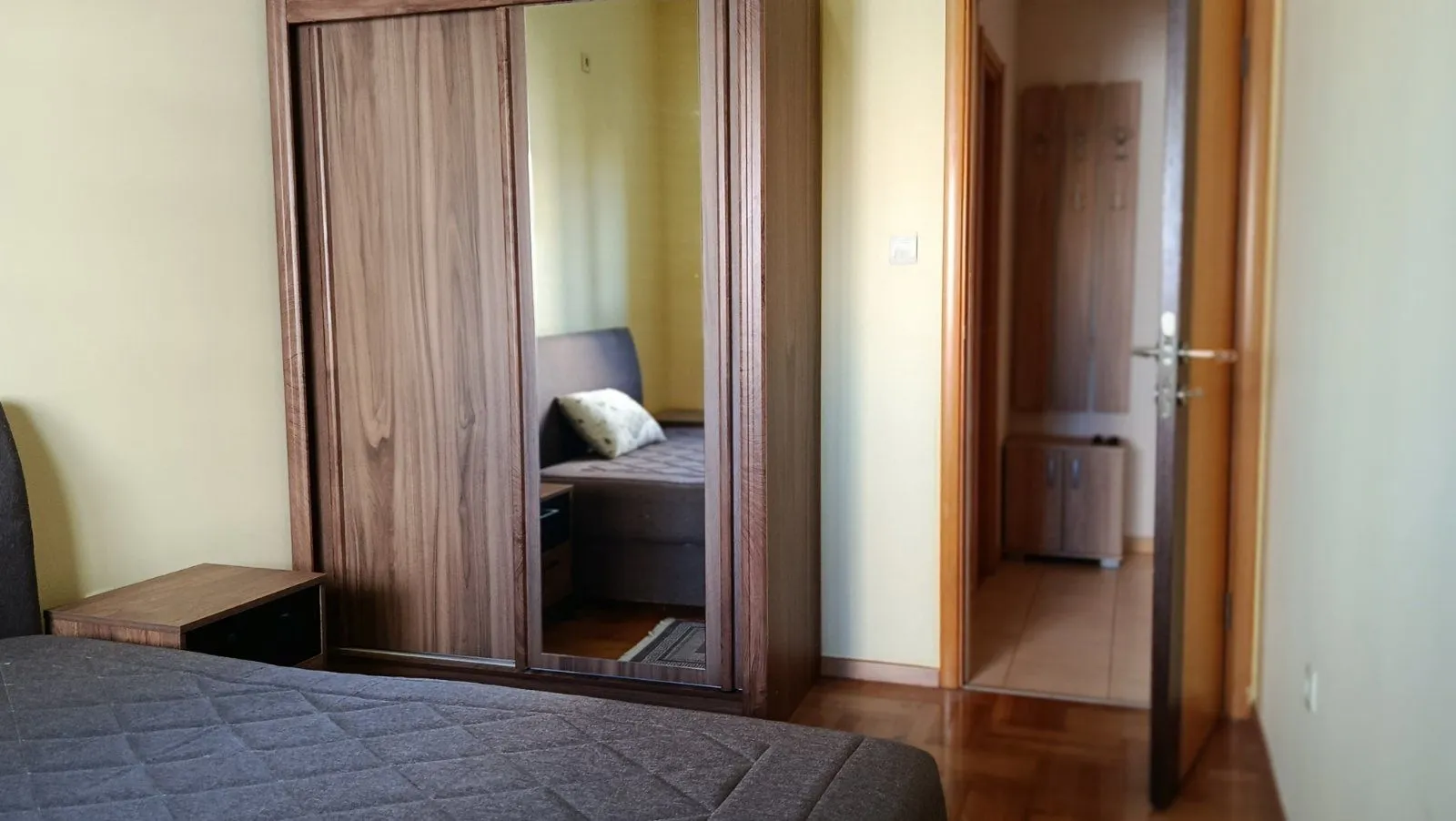 Rent, one bedroom apartment, 52m², Pobrežje, Podgorica