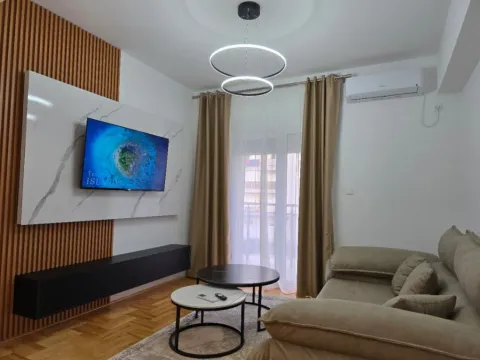 Izdavanje, dvosoban stan, 65m², Tuški Put, Podgorica - image 8