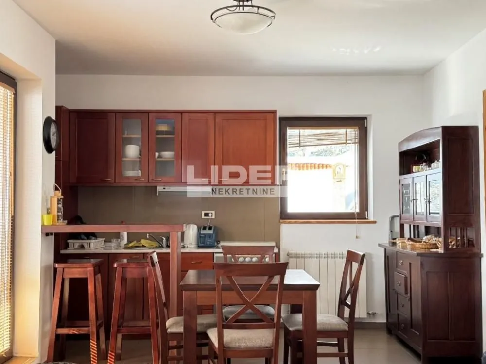 Prodaja, dvosoban stan, 56m², Centar, Zlatibor