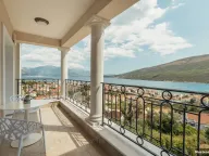 Sale, three bedroom apartment, 133m², Herceg Novi, Crna Gora - image 1