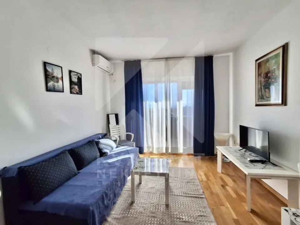 Rent, studio apartment, 30m², Tuški Put, Podgorica