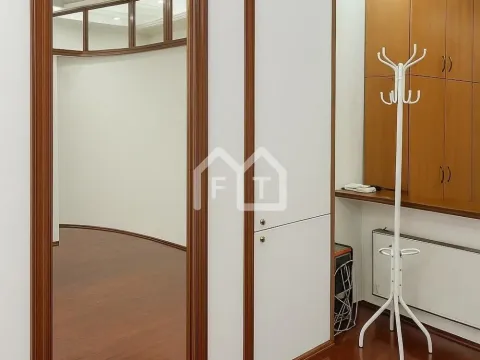 Izdavanje, poslovni prostor, 106m², Stari Merkator, Novi Beograd Sve Podlokacije - image 2