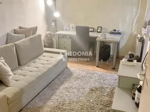 Prodaja, četvorosoban stan, 101m², Čukarica, Beograd