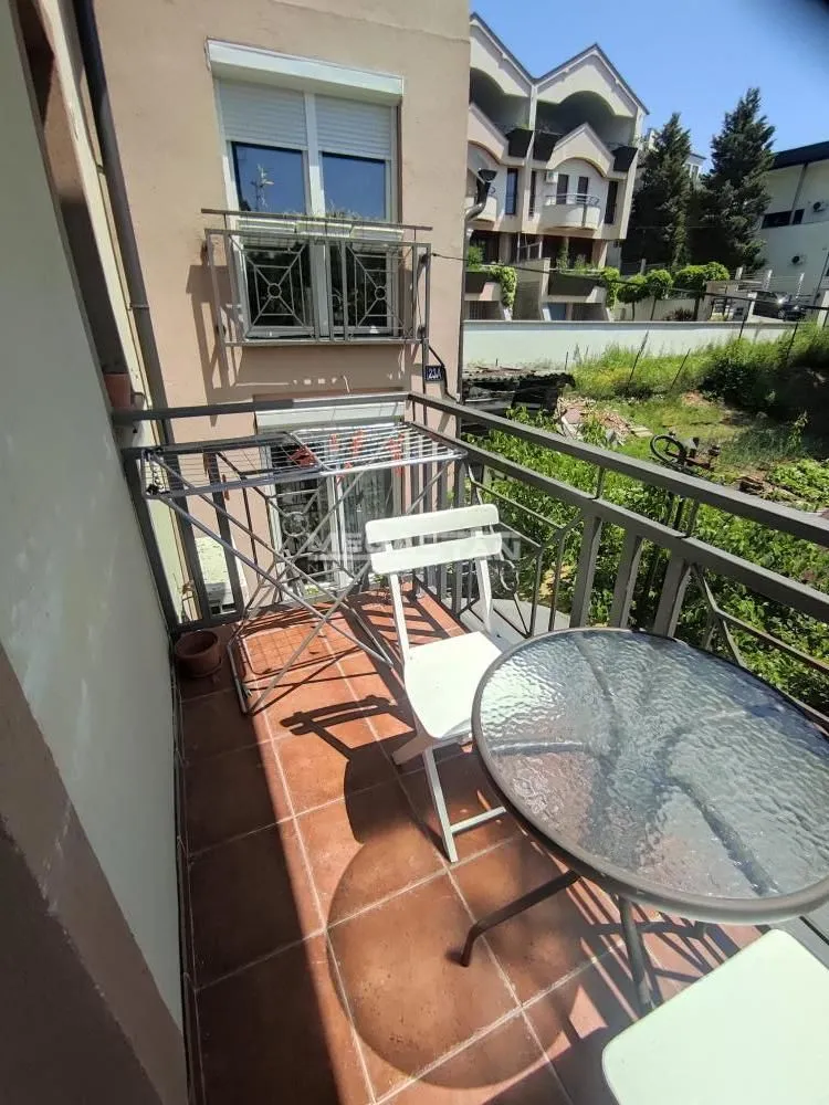 Rent, two bedroom apartment, 45m², Savski Venac, Beograd