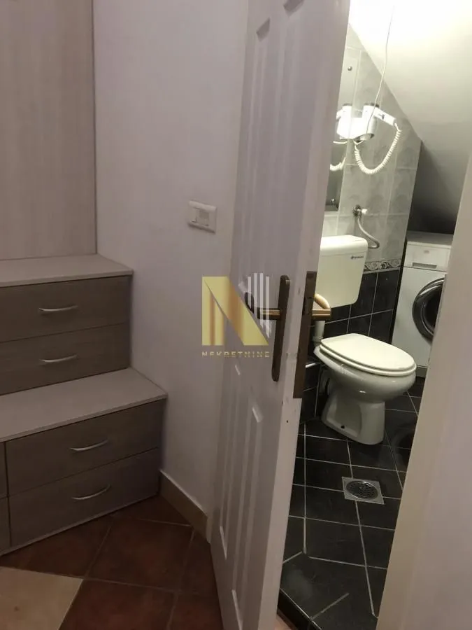 Prodaja, stan, 130m², Grbavica, Novi Sad Sve Podlokacije