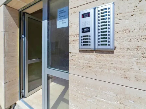 Prodaja, stan, 150m², Kotor, Crna Gora - image 11