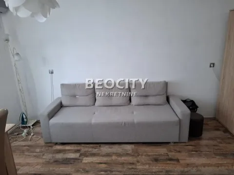 Izdavanje, stan, 35m², Stari grad, Novi Sad - image 4