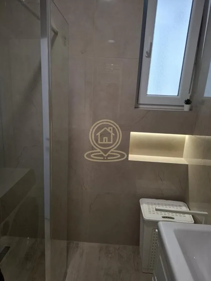 Izdavanje, dvosoban stan, 40m², Čubura, Beograd