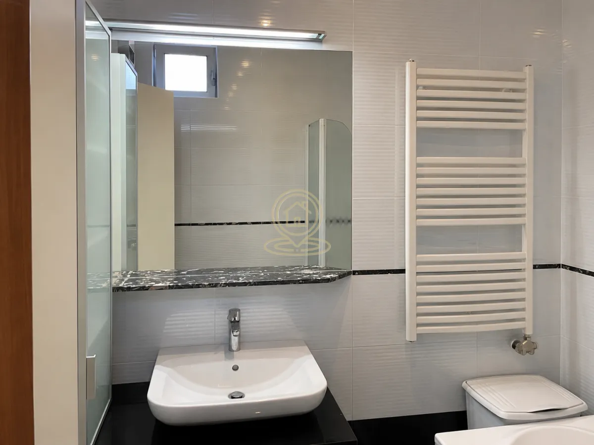 Rent, four bedroom apartment, 119m², Vračar Hram, Vračar Sve Podlokacije