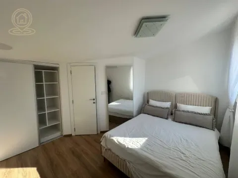 Izdavanje, trosoban stan, 57m², Savski Venac, Beograd - image 3