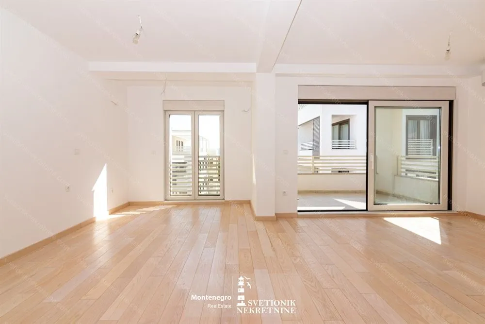 Prodaja, dvosoban stan, 76m², Igalo, Herceg Novi