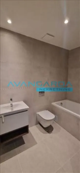 Izdavanje, stan, 75m², Beograd Na Vodi, Beograd