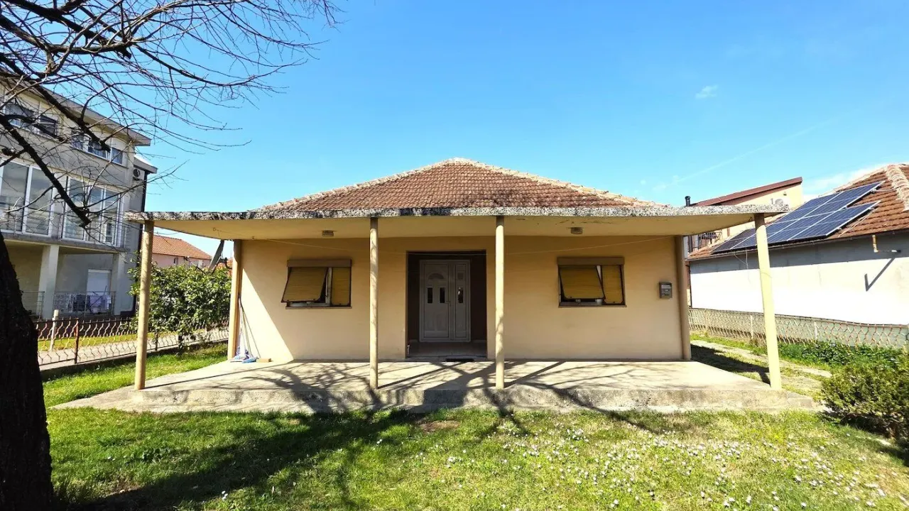 Rent, house, 110m², Tološka šuma, Podgorica