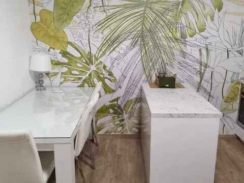 Rent, two bedroom apartment, 68m², Tivat, Crna Gora - image 4