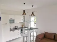 Izdavanje, jednosoban stan, 52m², Dobrota, Kotor - image 9