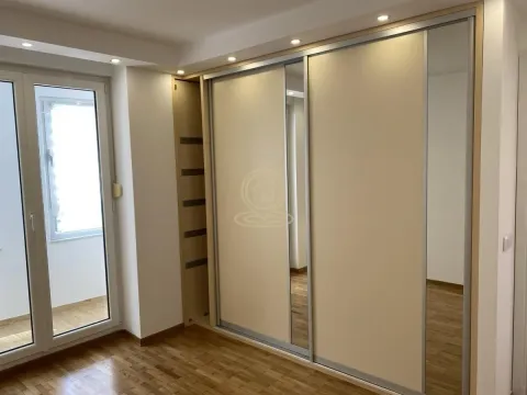 Izdavanje, trosoban stan, 58m², Bulbulder, Zvezdara Sve Podlokacije - image 9