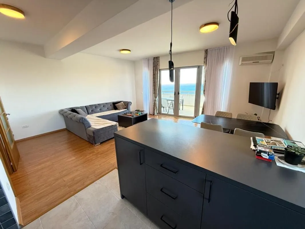 Sale, three bedroom apartment, 129m², Dobra Voda, Budva