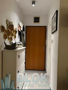 Prodaja, jednosoban stan, 38m², City Kvart, Podgorica - image 5