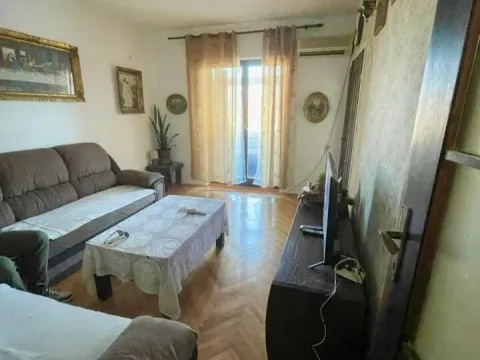 Prodaja, jednosoban stan, 61m², Stari Aerodrom, Podgorica - image 12