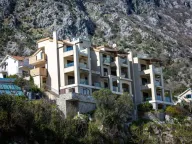 Prodaja, poslovni prostor, 590m², Morinj, Kotor - image 1
