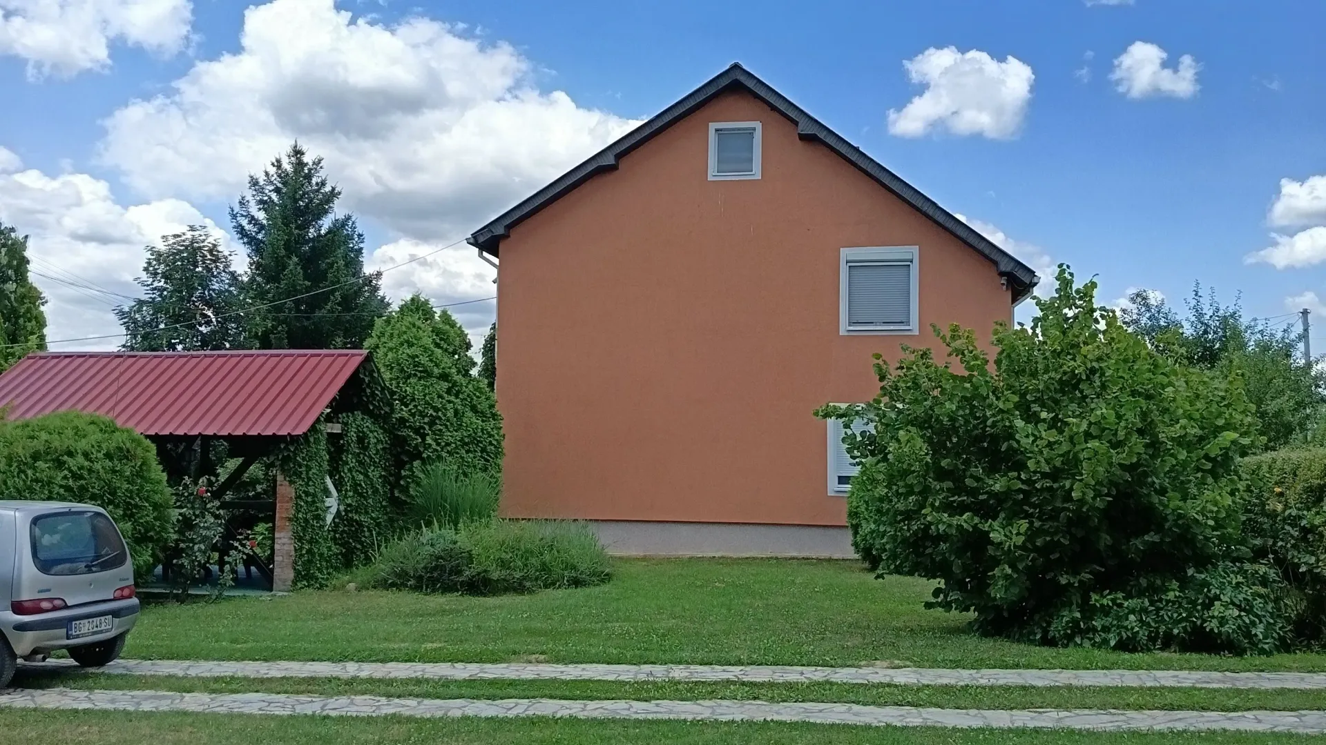 Sale, house, 179m², Lazarevac, Beograd