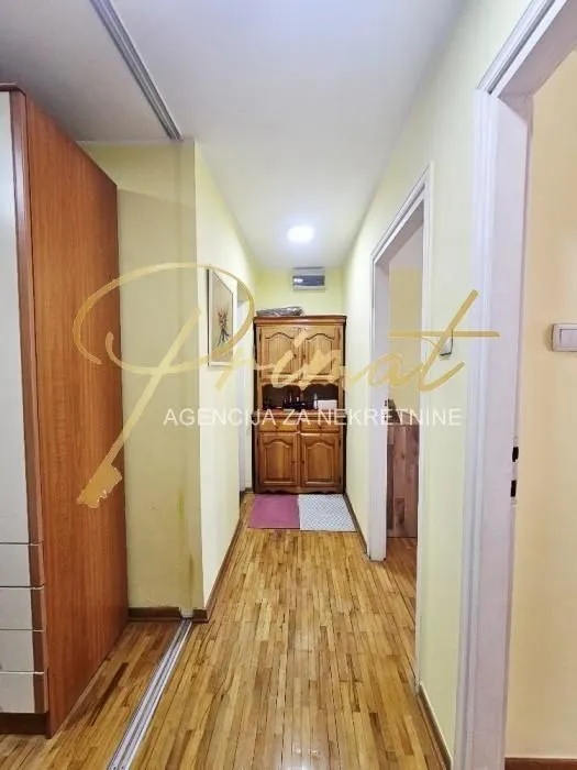 Prodaja, četvorosoban stan, 74m², Palilula Sve Podlokacije, Beograd
