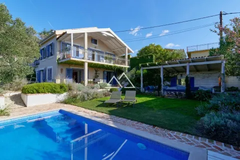 Sale, two bedroom apartment, 158m², Tivat, Crna Gora - image 3