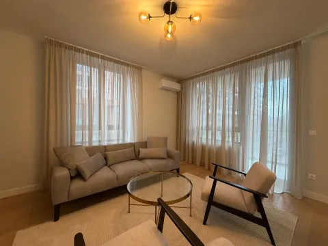 Rent, three bedroom apartment, 82m², Beograd Na Vodi, Beograd - image 2