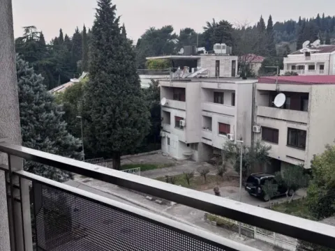 Rent, one bedroom apartment, 44m², Gorica C, Podgorica - image 9