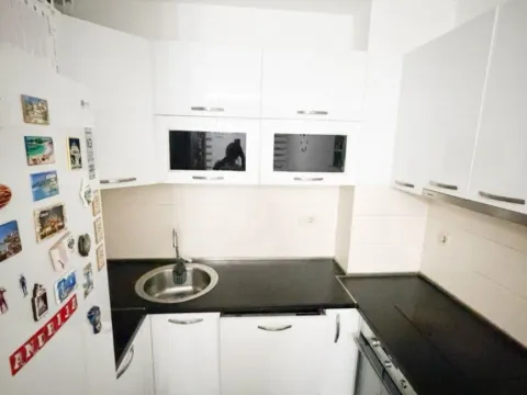 Prodaja, jednosoban stan, 42m², Stari Aerodrom, Podgorica - image 6