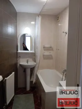 Izdavanje, dvosoban stan, 45m², Nova Detelinara, Novi Sad Sve Podlokacije - image 11