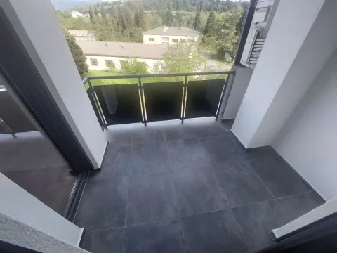 Izdavanje, jednosoban stan, 56m², Zagorič, Podgorica - image 9