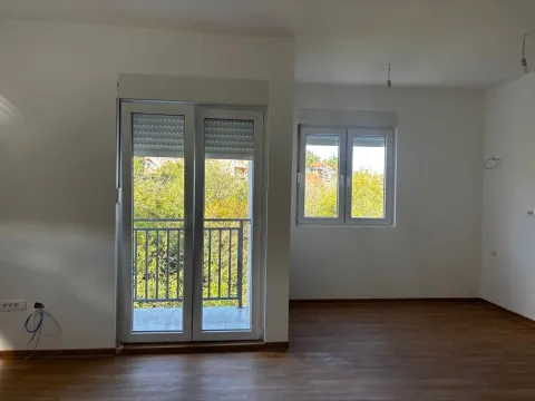 Izdavanje, dvosoban stan, 59m², Zabjelo, Podgorica - image 4