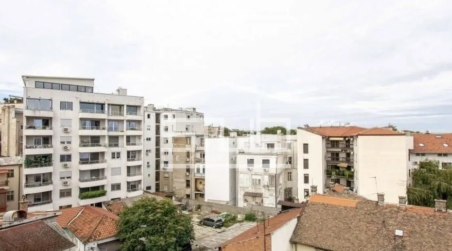 Prodaja, trosoban stan, 110m², Stari Grad, Beograd