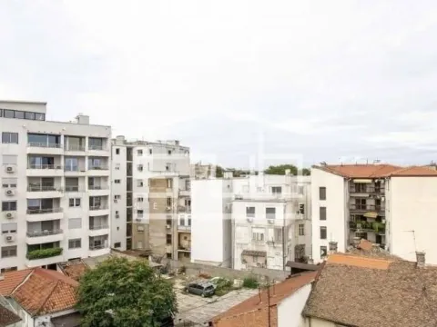 Sale, three bedroom apartment, 110m², Stari Grad, Beograd