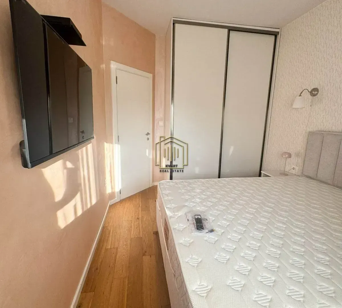 Izdavanje, jednosoban stan, 47m², Vezirov Most, Podgorica