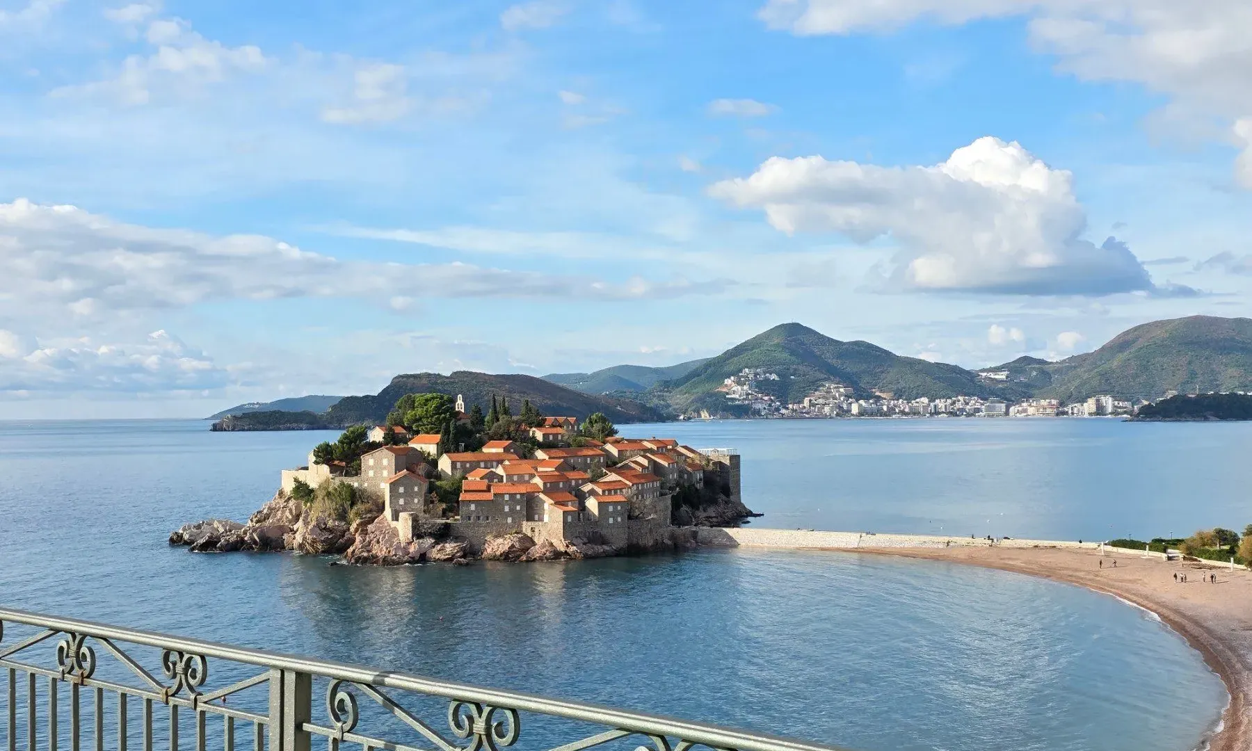 Sale, hospitality venue, 1200m², Sveti Stefan, Budva
