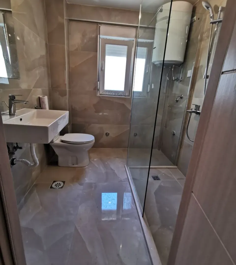 Prodaja, dvosoban stan, 68m², Ljubović, Podgorica