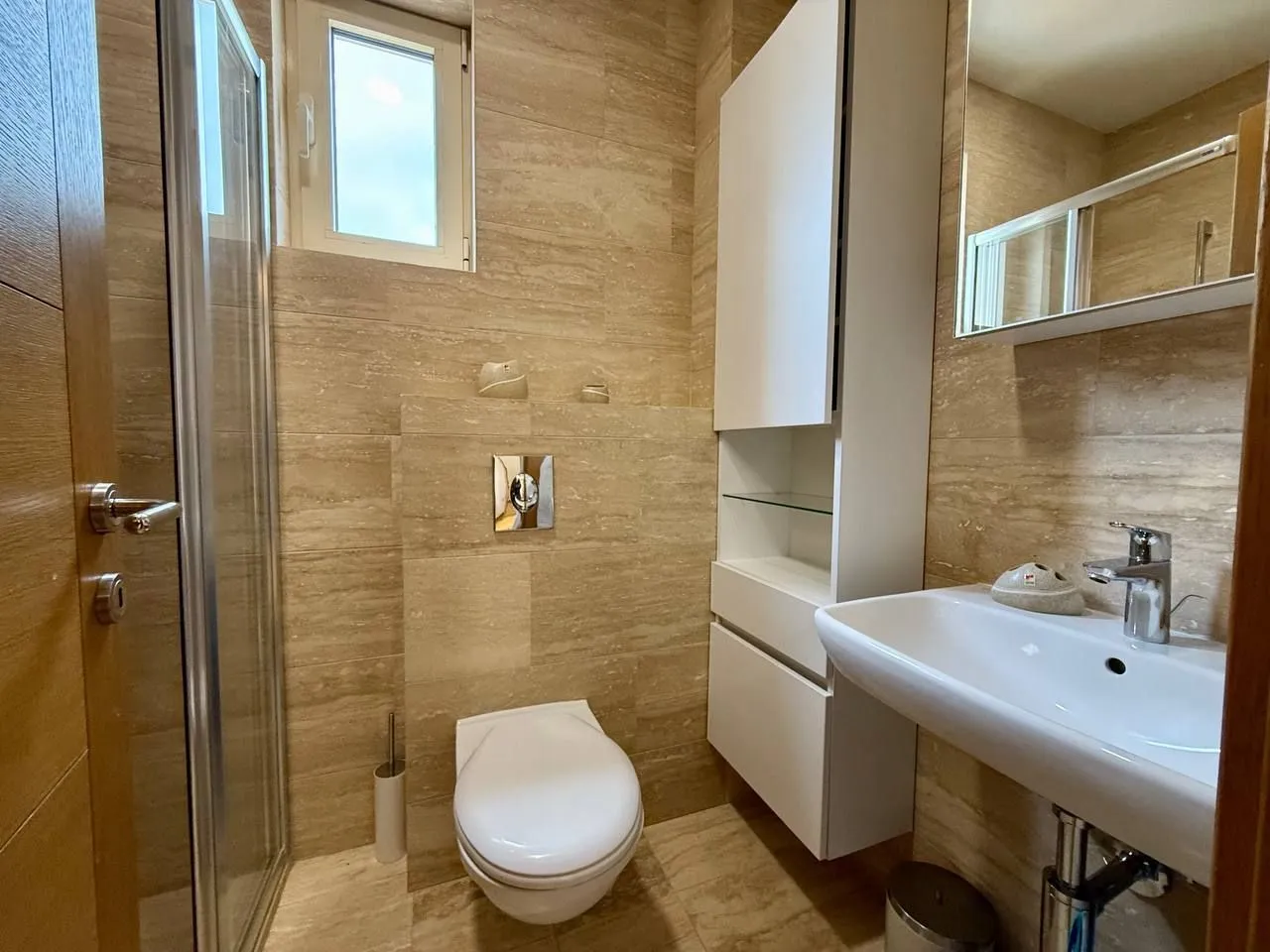 Rent, two bedroom apartment, 70m², Bečići, Budva