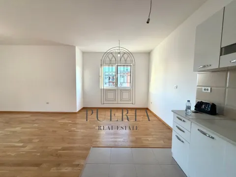 Prodaja, dvosoban stan, 73m², Tuški Put, Podgorica - image 4