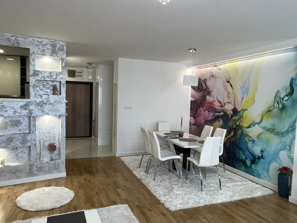 Prodaja, četvorosoban stan, 101m², Salajka, Novi Sad Sve Podlokacije