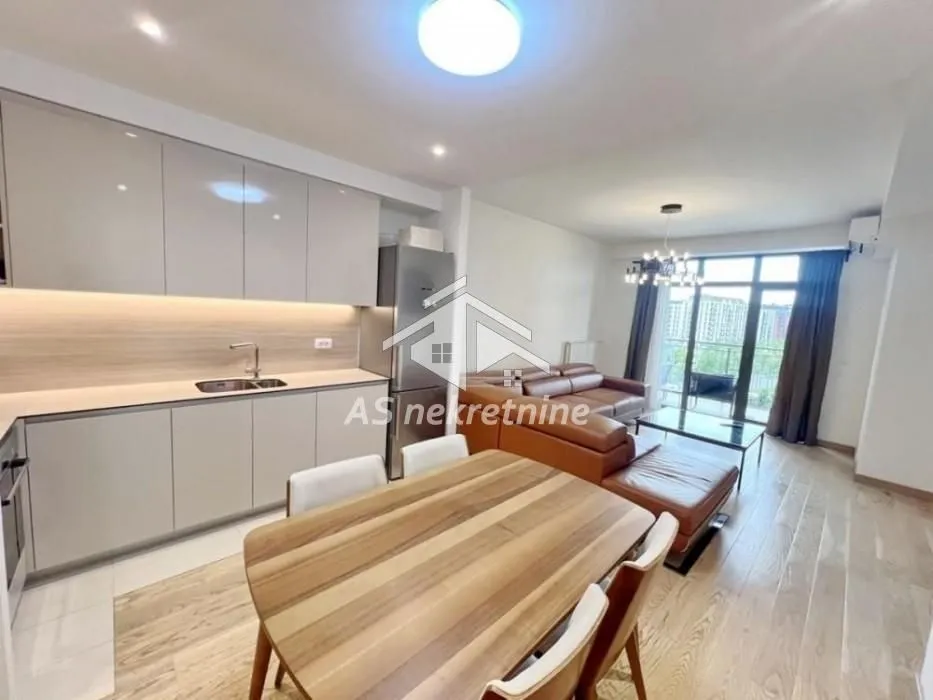Prodaja, trosoban stan, 81m², Savski Venac, Beograd