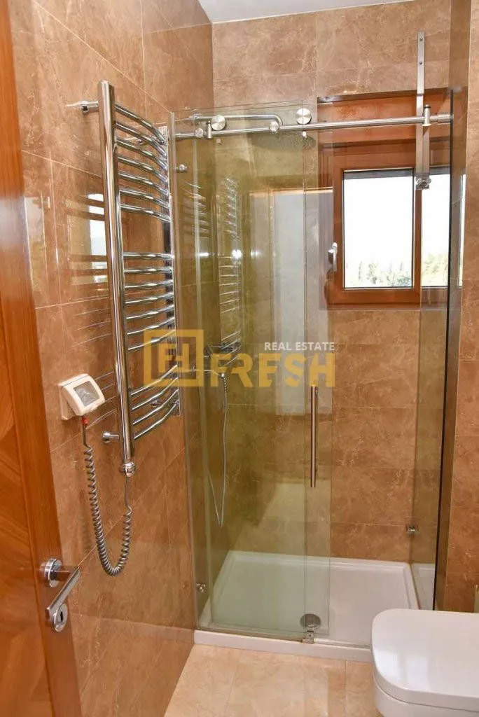 Rent, four bedroom apartment, 140m², Centar, Podgorica