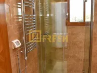 Izdavanje, četvorosoban stan, 140m², Centar, Podgorica - image 20